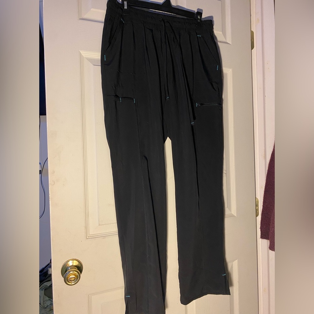 Women’s Scrubstar Scrub Bottoms: Size Large